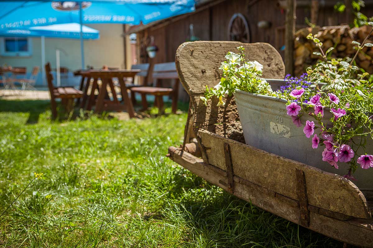 Gemütlicher Biergarten zwischen Nördlingen, Donauwörth und Harburg